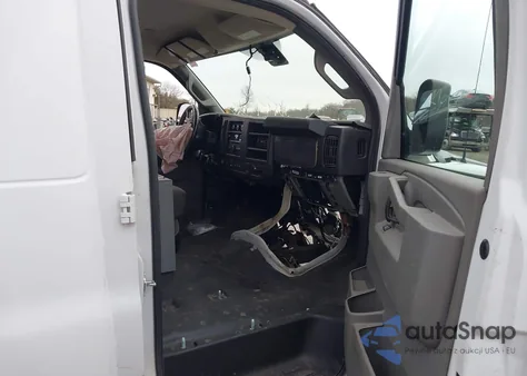 2019 Chevrolet Express 2500 Work Van из США, поврежденный, VIN 1GCWGAFP8K1332538